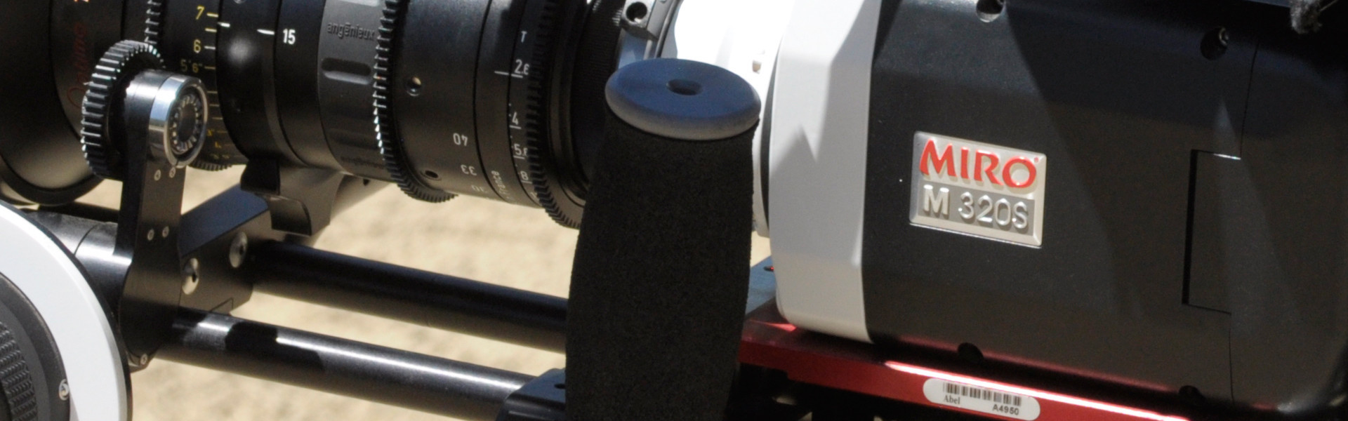 Header image for article First Look at the Ultra-Compact Phantom Miro M320S