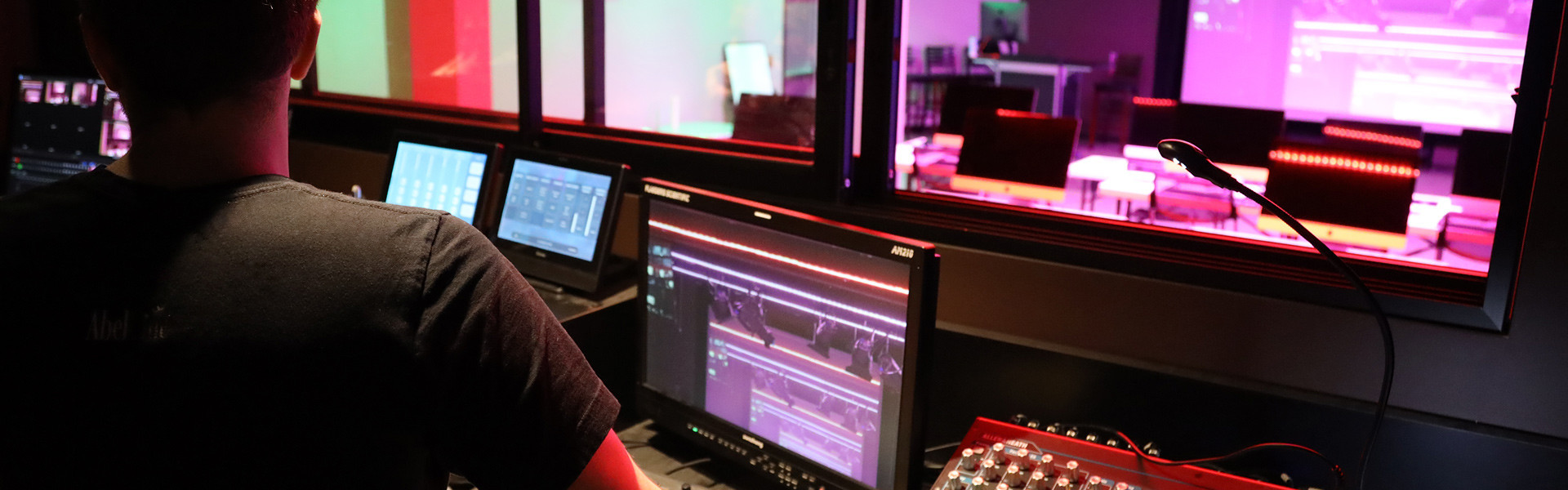 Header image for article Live Stream Classes at AbelCine