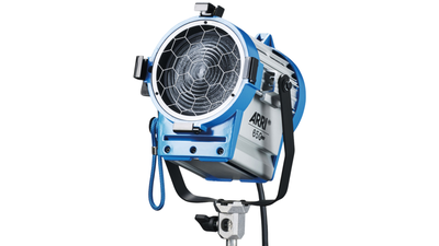 ARRI 650W Plus Tungsten Fresnel (Silver/Blue) with Stand Mount