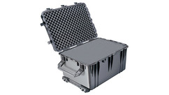 Pelican 1660 Large Case with Foam - Black