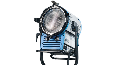 ARRI D25 2500W True Blue HMI Fresnel System with 2500/4000W Electronic Ballast